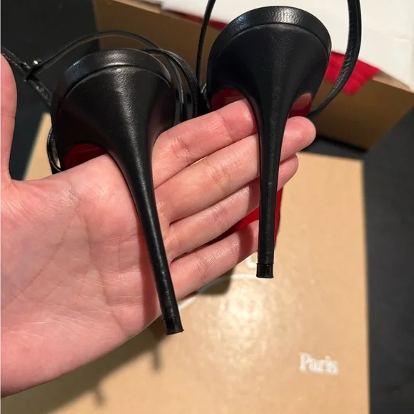 Christian Louboutin 100M Loubi Queen Sandal Nappa Leather - Picture 11 of 16